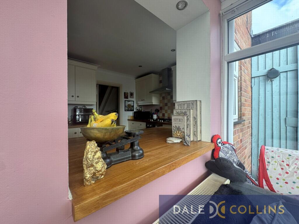 House in Stoke-on-Trent - More