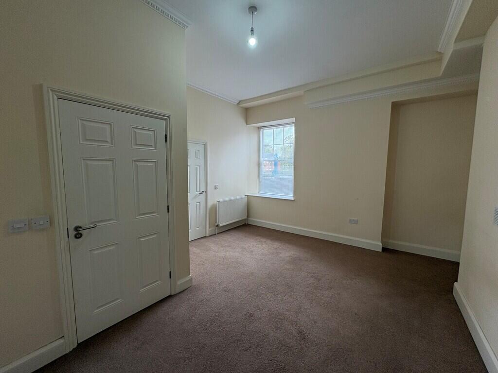 Apartment in Peterborough - More