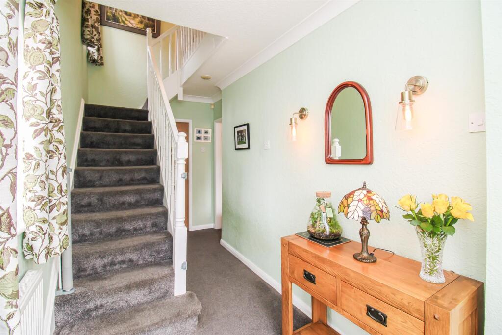 House in Wakefield, West Yorkshire - View 5