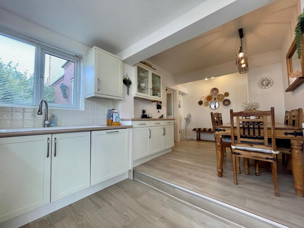 House in Northampton, Abington - View 4