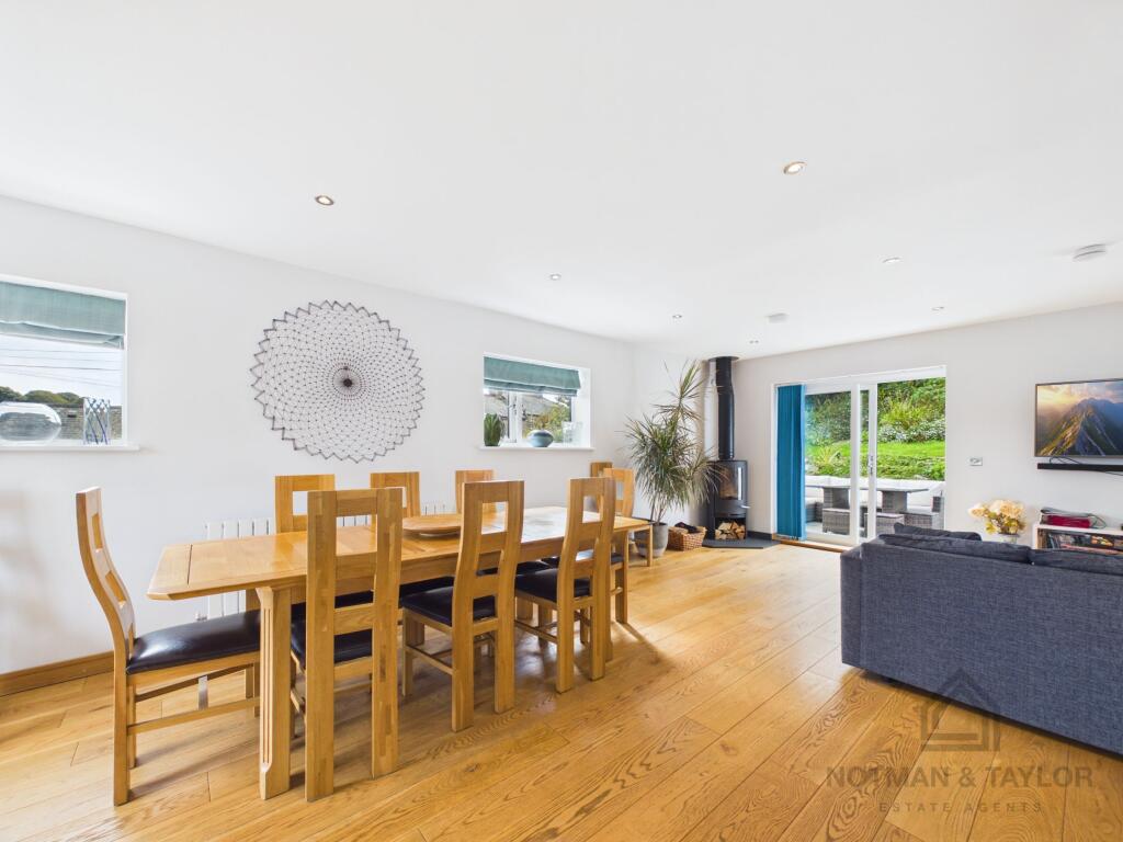 House in Millbrook - More