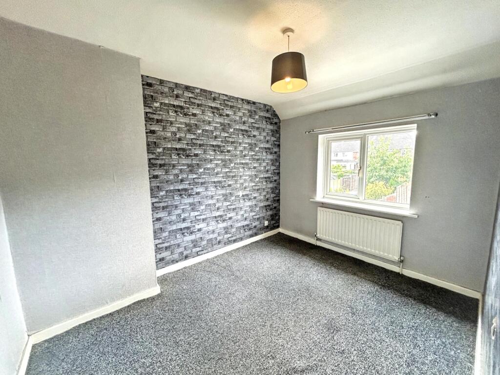 House in Sandwell, West Midlands - More