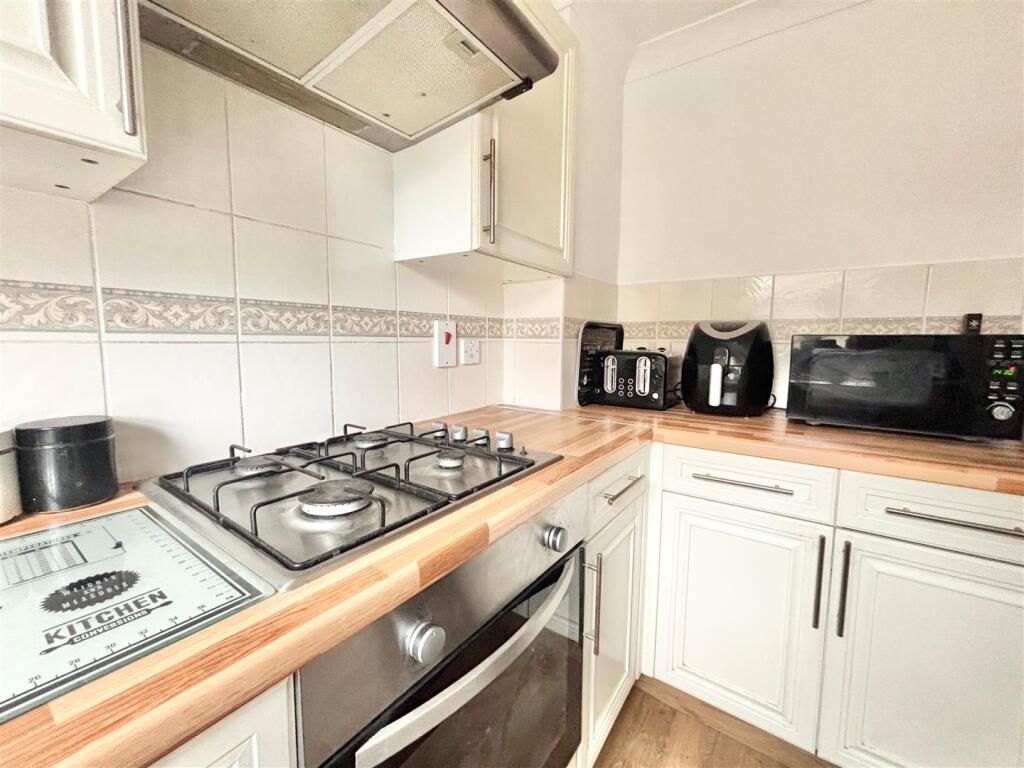 Langridge Drive, Portslade, Brighton photo 4