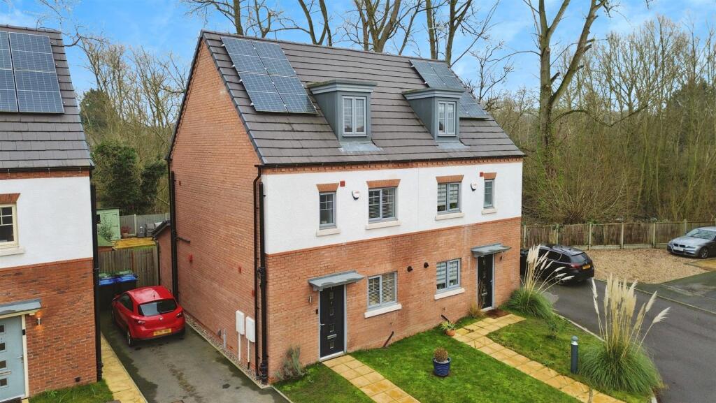 Main image of property: Merynton close, Rugby