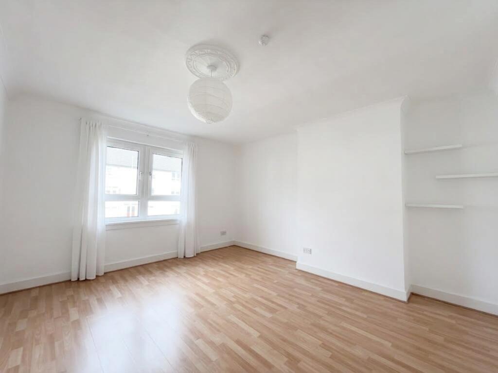 Apartment in Glasgow - View 4