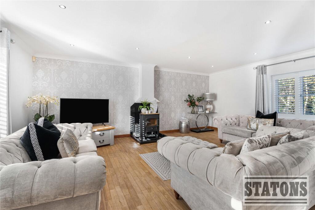 House in Enfield - View 3