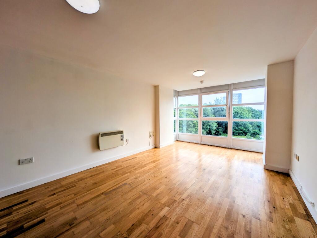 Main image of property: Freshfields, Manchester M40