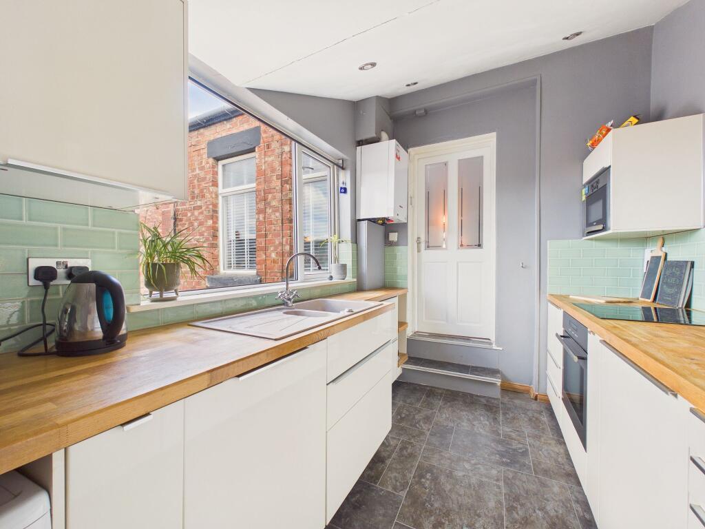 Westbourne Avenue, Gateshead, NE8 - More