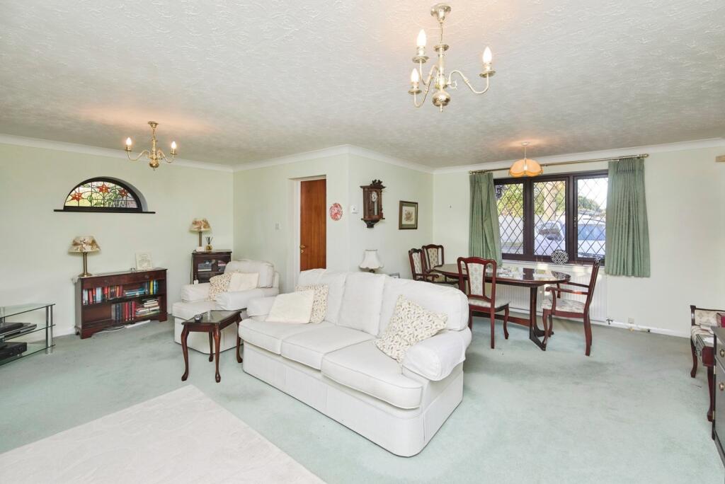 Farncombe Lane, Oakwood, Derby, Derbyshire, DE21 photo 2