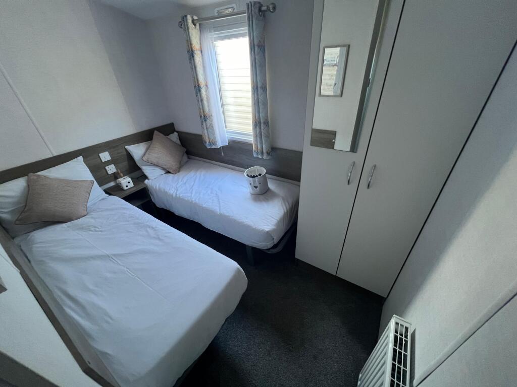 2019 Atlas Moonstone, Chichester Lakeside Holiday Park, Vinnetrow Road, Chichester, West Sussex, PO20 1QH - View 5