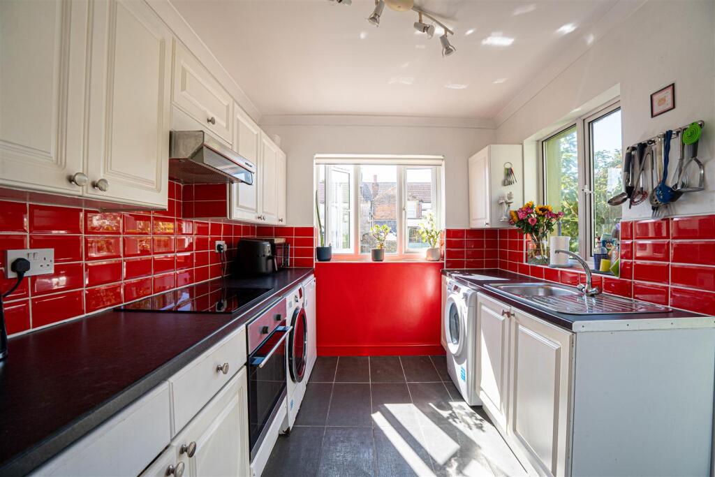 House in Tonbridge - View 5