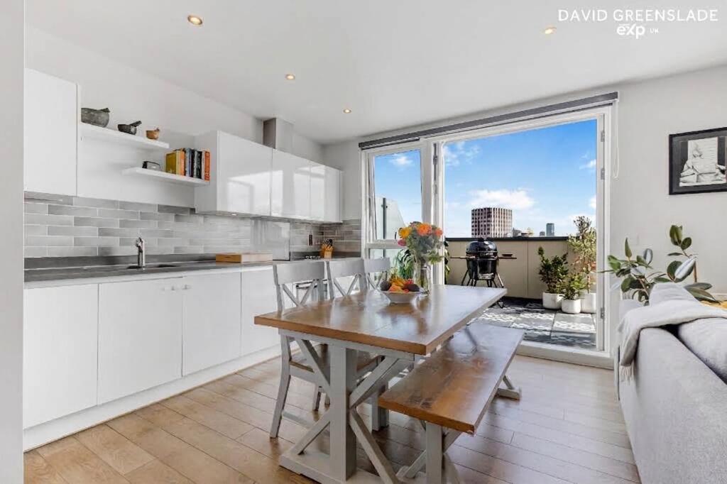 Apartment in London - View 2