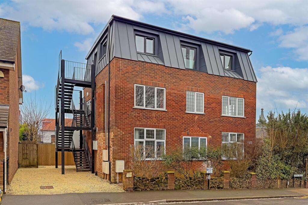 Apartment in St Albans