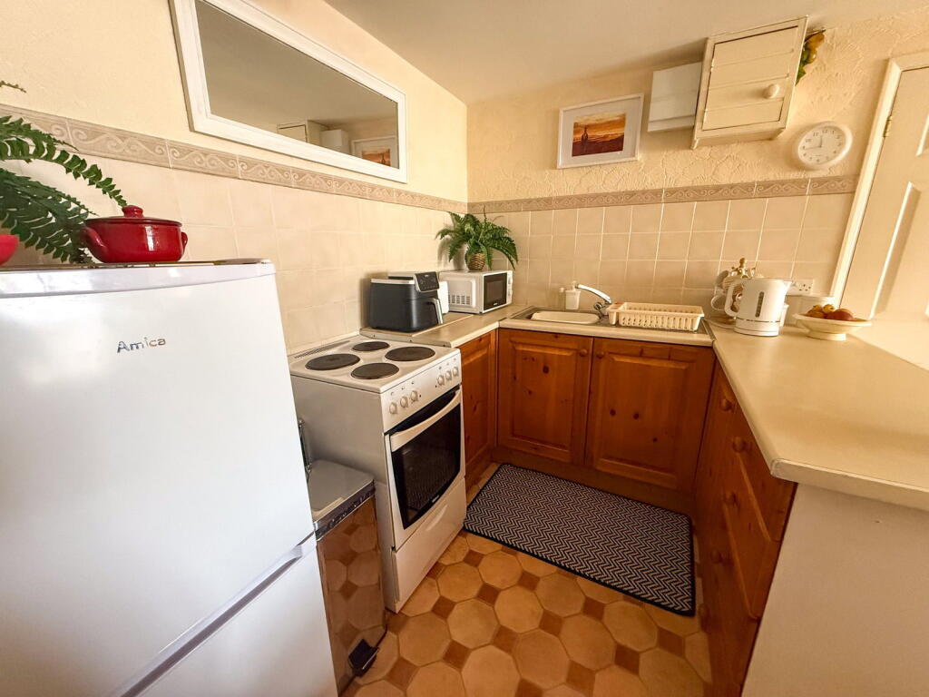Apartment in Torquay - View 5