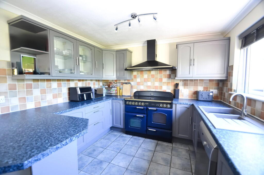 House in Truro - View 5