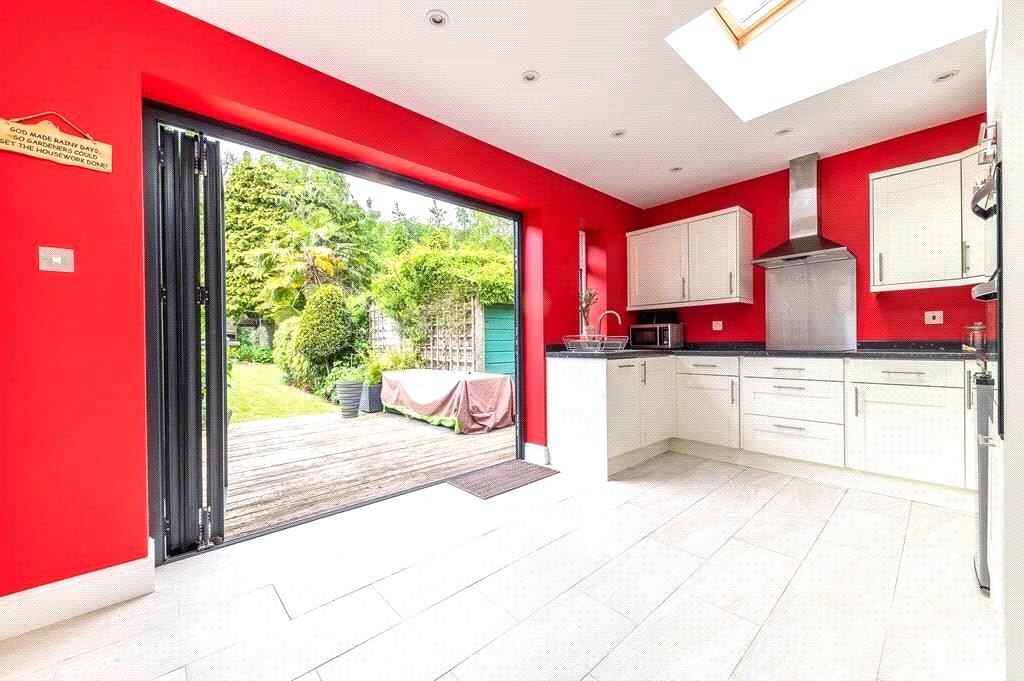 House in Tandridge, Caterham Valley - View 4