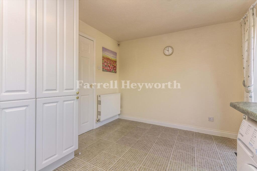 House in Preston, Ashton-on-Ribble - More