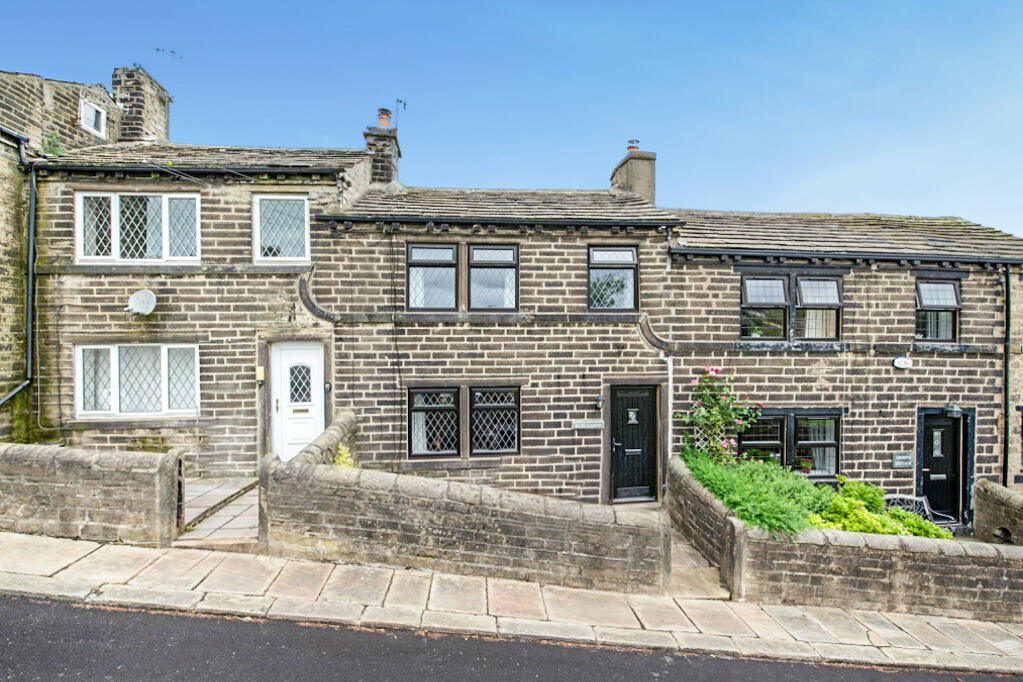 3-bed terraced on Kings Cliffe, Wilsden, West Yorkshire, BD15, £225,000