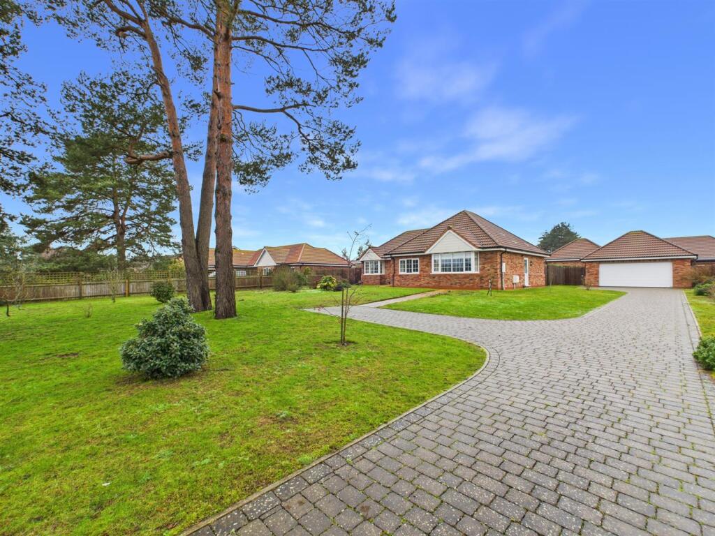 3-bed detached on 55 Horncastle Road, Woodhall Spa, £520,000