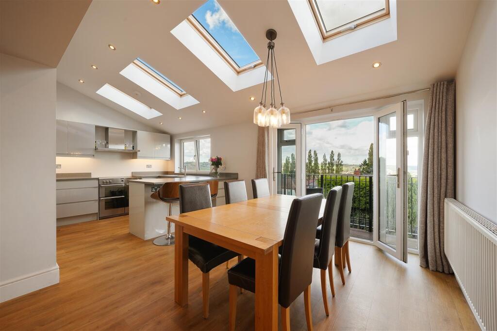 Main image of property: Manchester Road, Crosspool