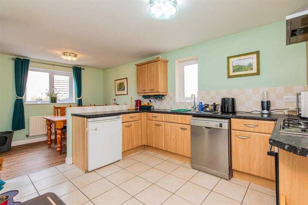 Celtic Close, Higham Ferrers photo 2