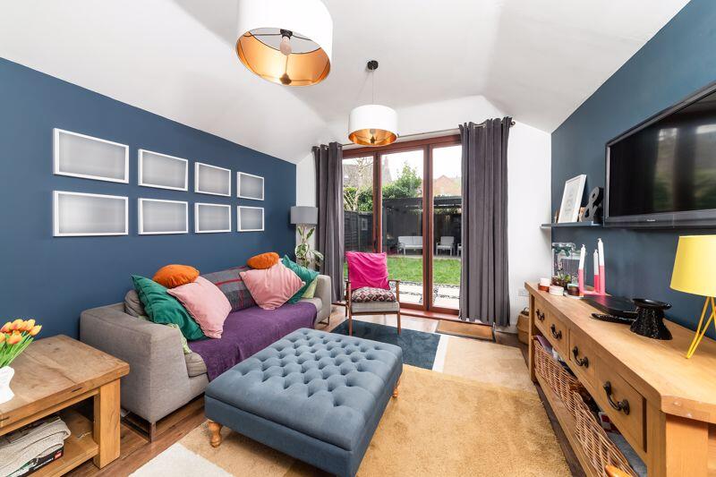 15, Lord Grandison Way photo 2