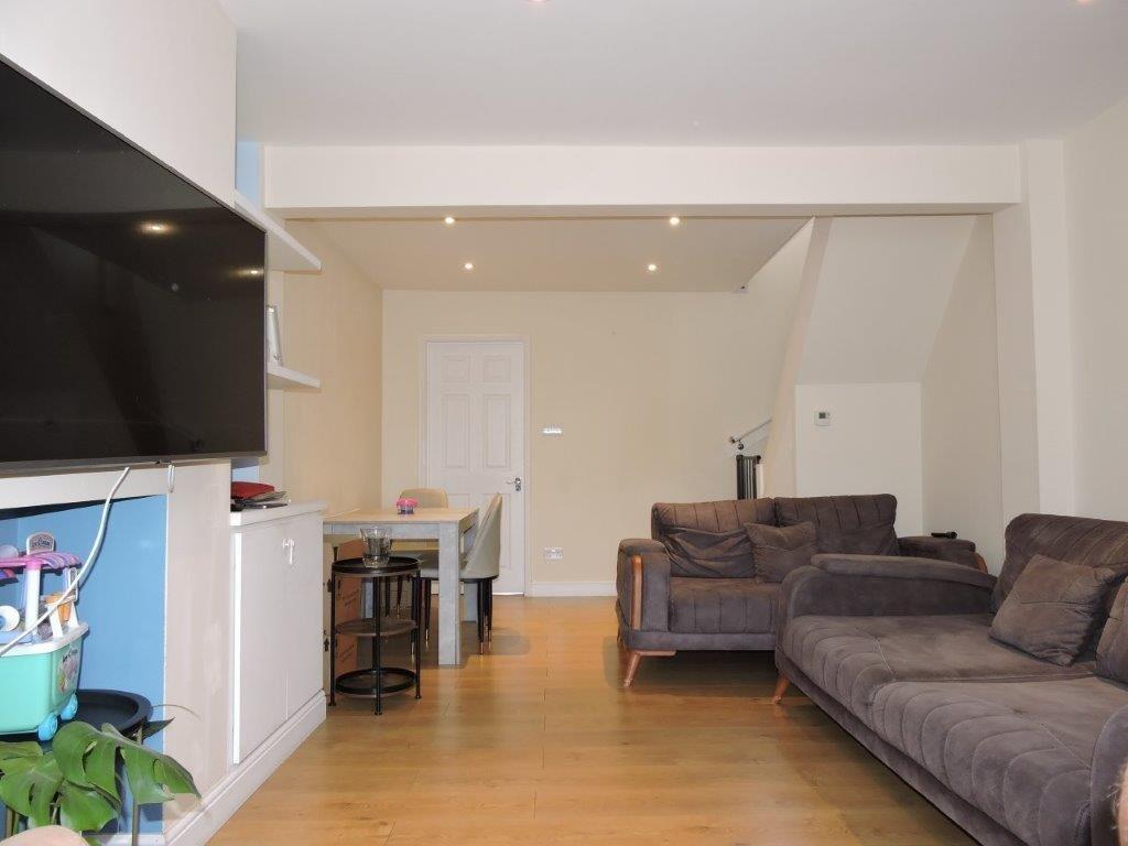 House in Hoddesdon, High Leigh Garden Village