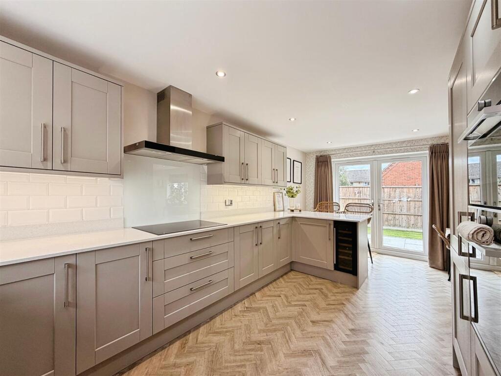 Bradstreet Court, Dinnington, Sheffield photo 4