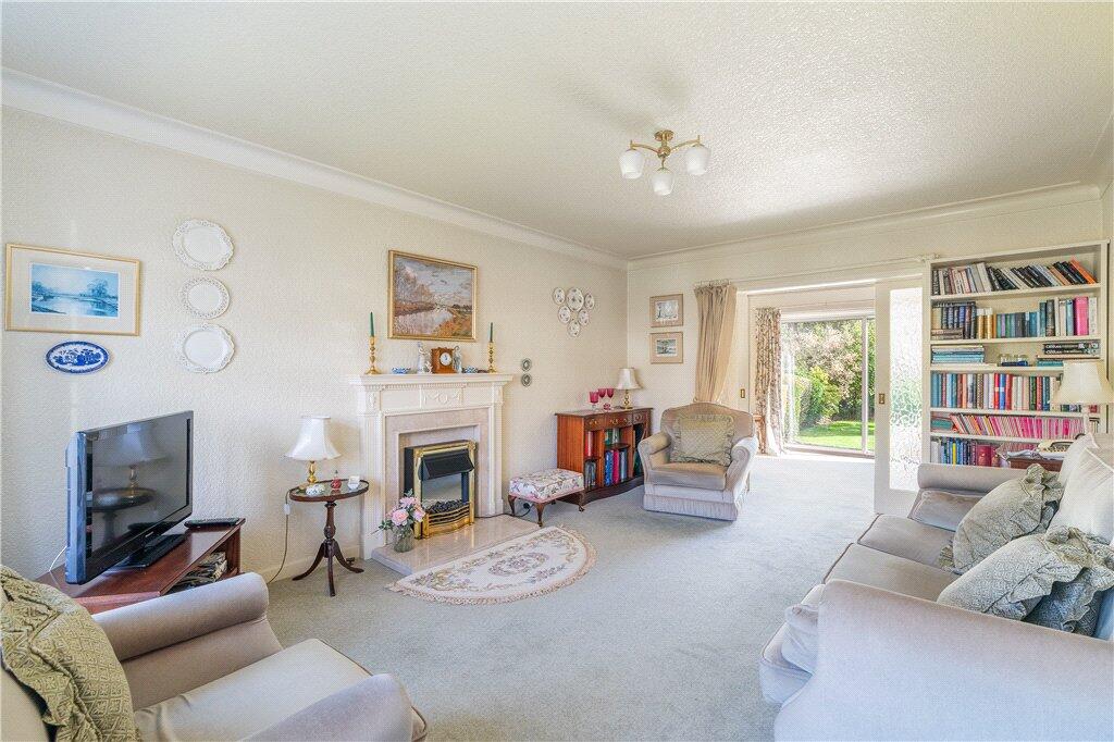 House in Bradford, Menston - View 4