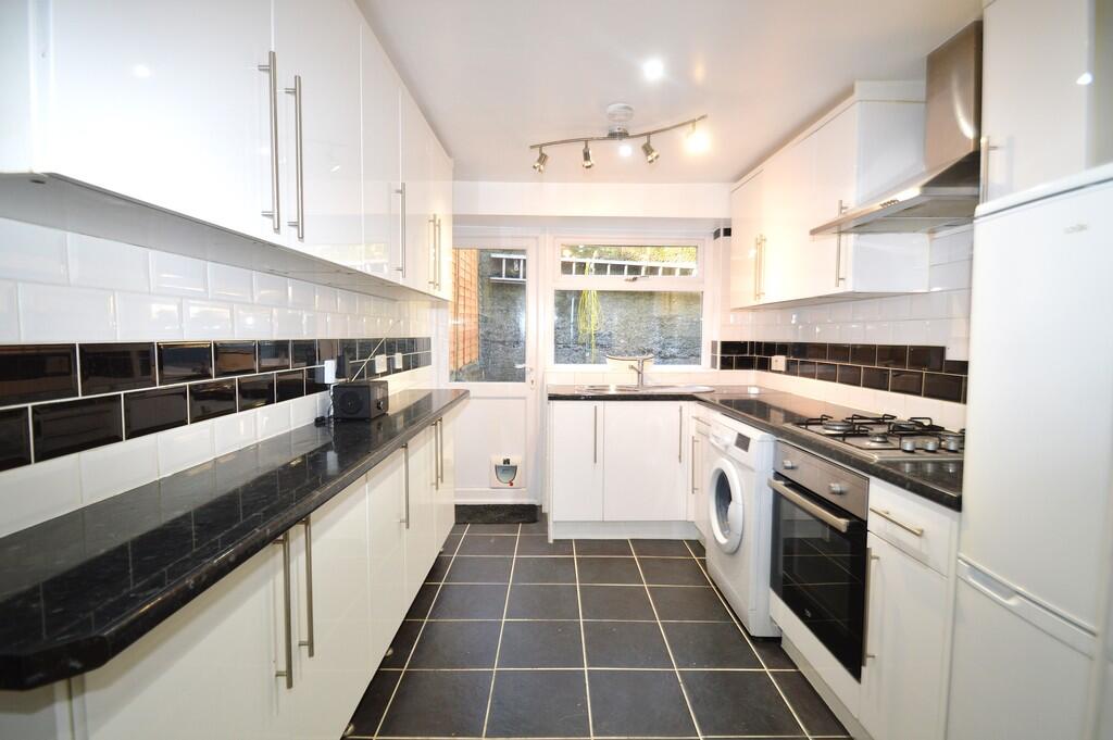 Admaston Road, London photo 4