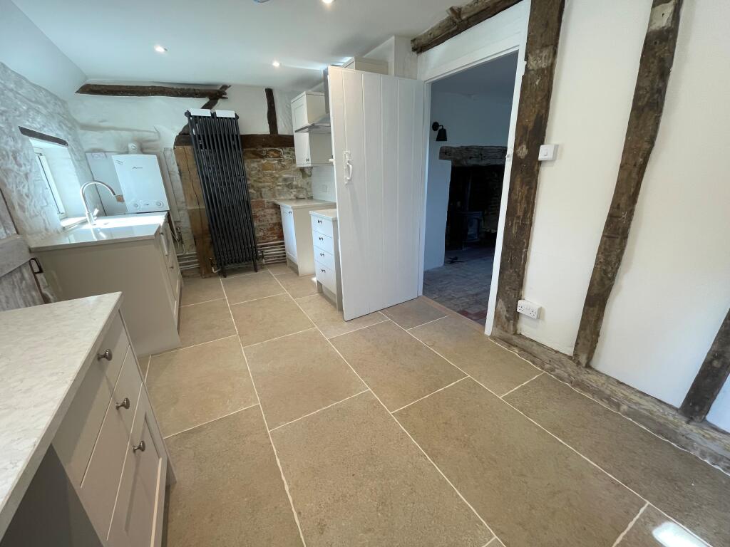 House in Chichester, Woolbeding with Redford - View 4