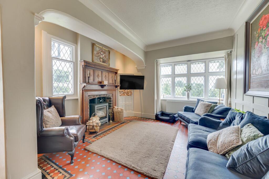 House in Stoke-on-Trent - More