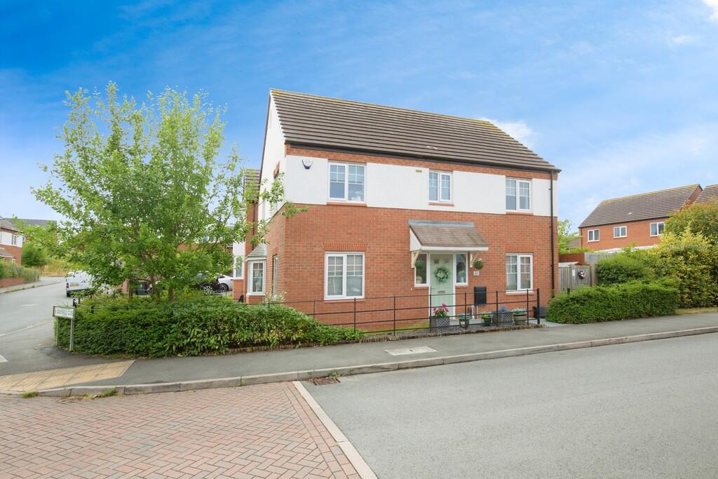 4-bed detached on Chetwynd Drive, Grendon, £375,000