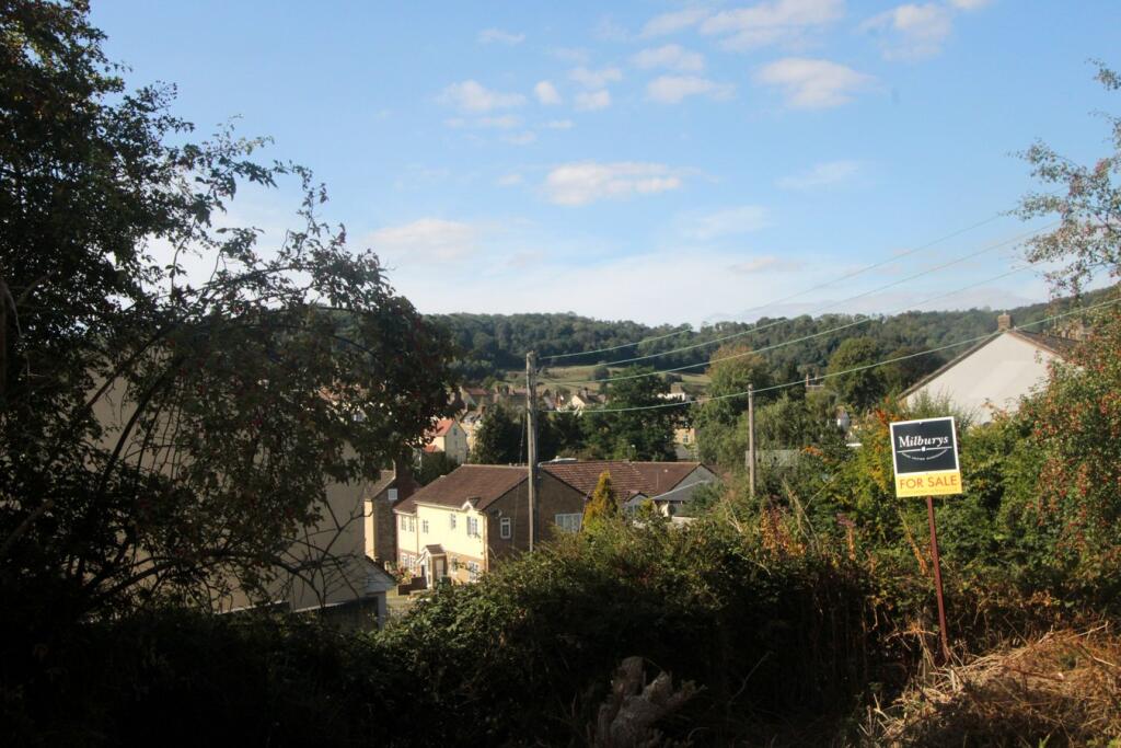 Mitre Pitch, Wotton-under-Edge, GL12 photo 2
