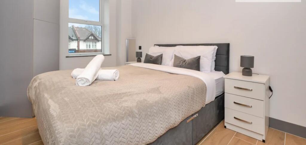 Main image of property: Avenir Court, Ballards Lane, N12