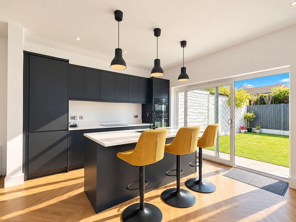 House in Lichfield, Burntwood - View 5
