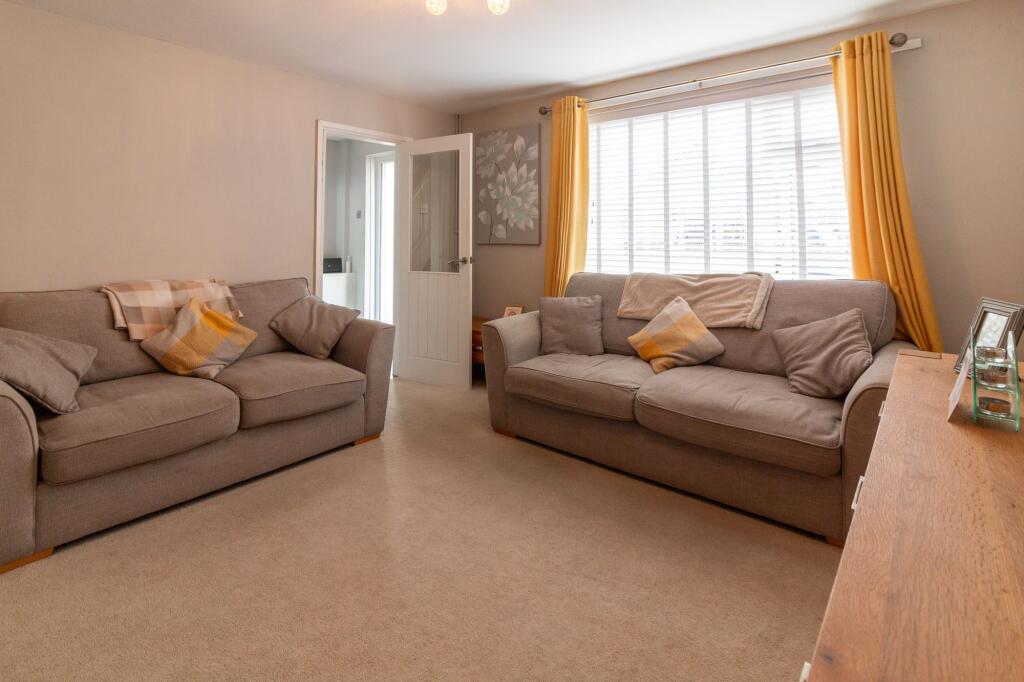 House in Nottingham - View 4
