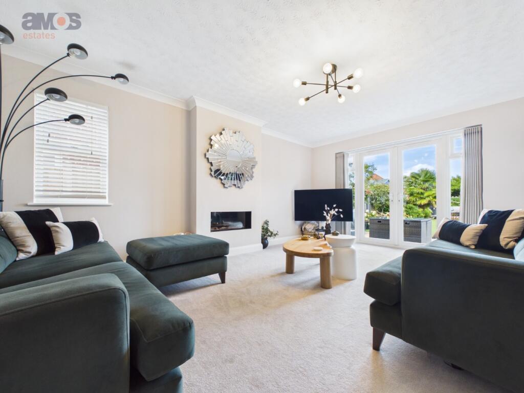 House in Southend-on-Sea - View 2