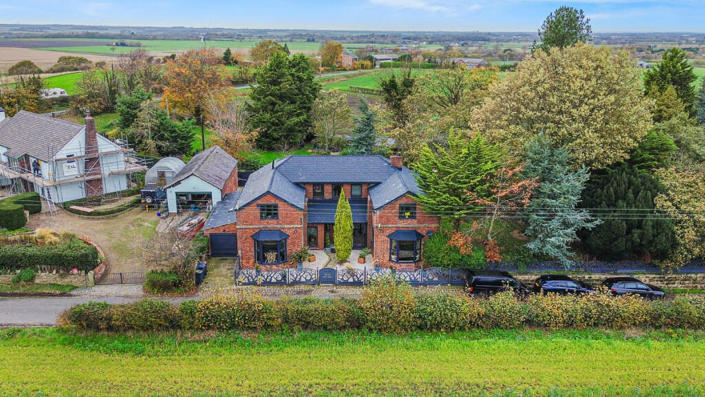 4-bed detached on Booths Lane, Merseyside, L39, £1,000,000