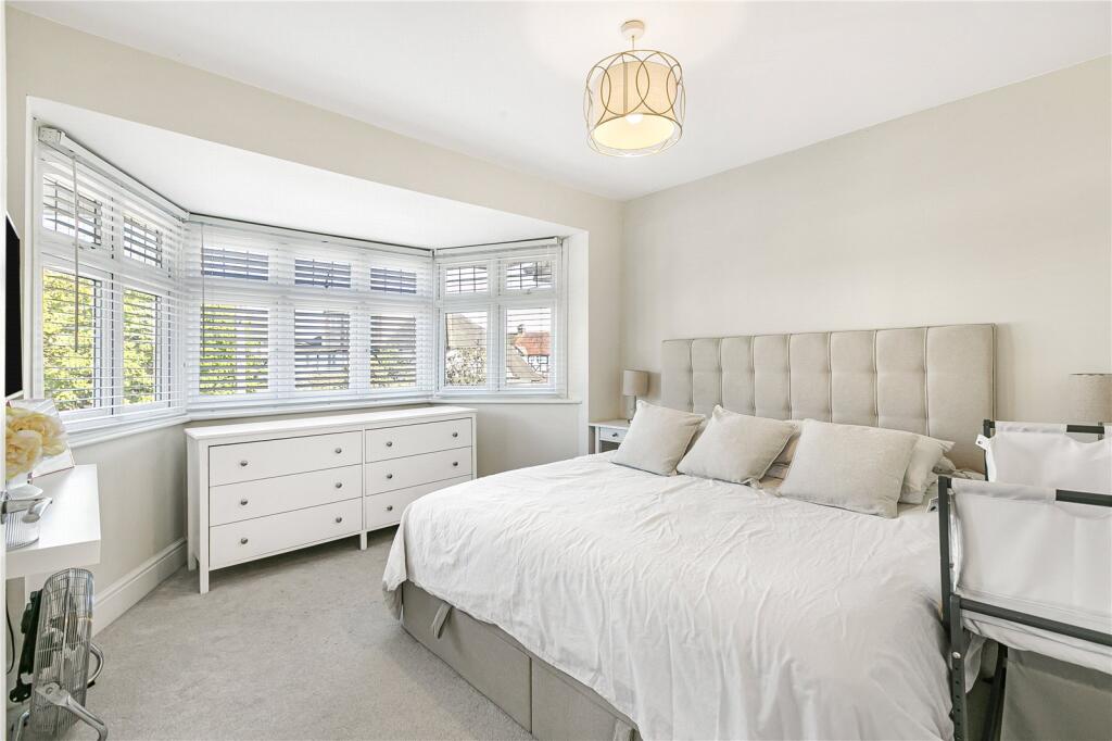 House in Twickenham - View 4