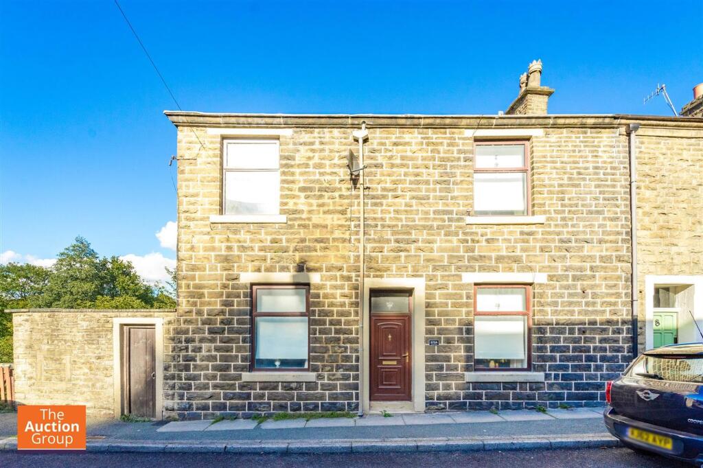 2-bed terraced on Holcombe Road, Rossendale, BB4, £115,000
