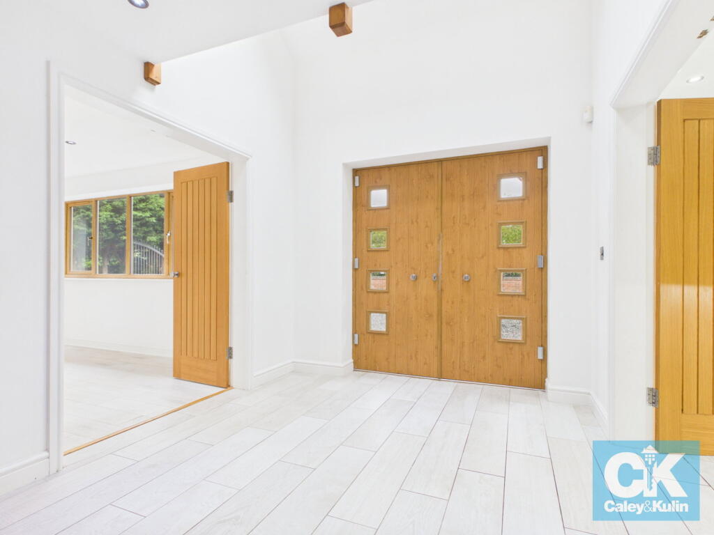 House in Stoke-on-Trent - View 4