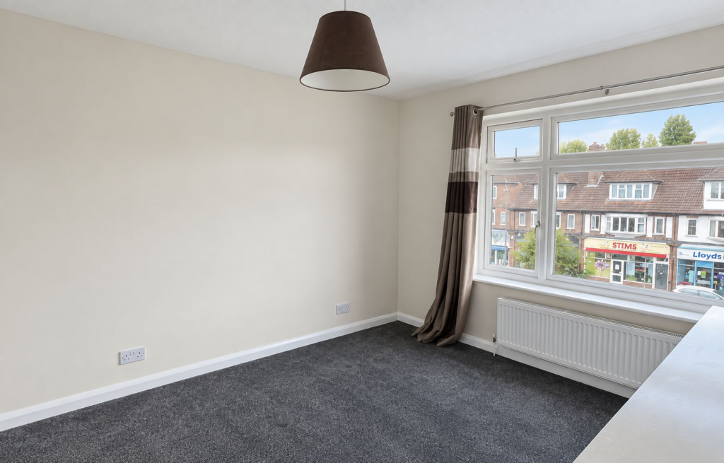 Apartment in Ashtead, Lower Ashtead - View 5