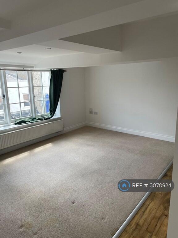 Apartment in Rochester - View 3