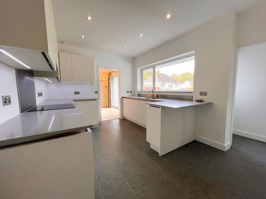 House in Peterston-super-Ely, Wyndham Park - View 2