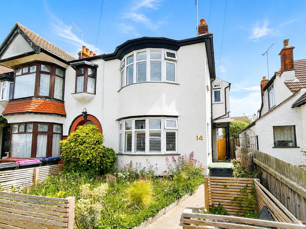 Main image of property: Leigh-On-Sea