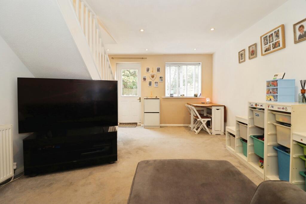 House in Bristol, Bradley Stoke - More