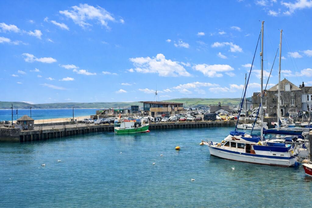 2-bed flat on North Quay, Padstow, PL28, £650,000
