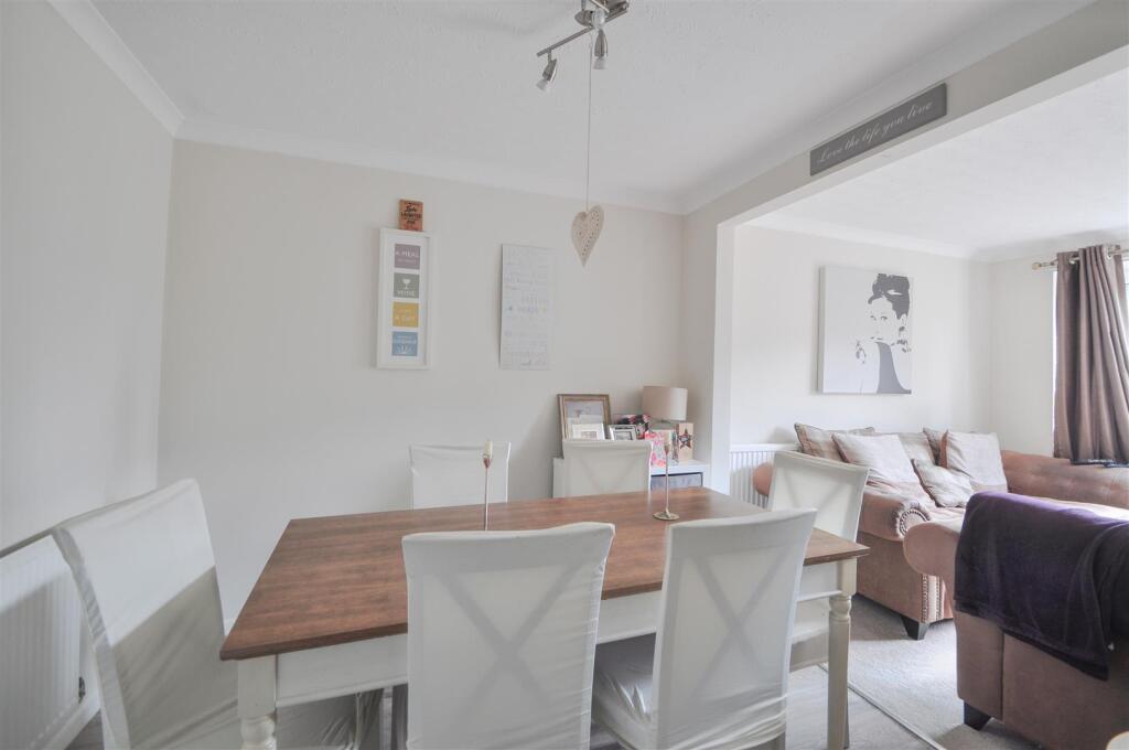 House in Surrey Heath, Surrey - View 3