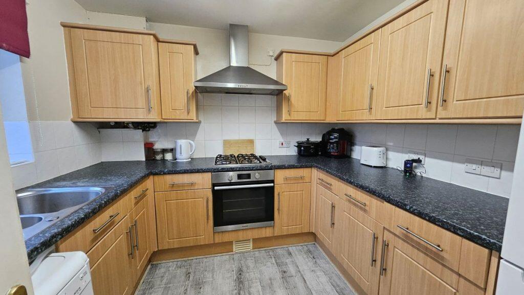 14 Bowyer Gardens, Bolton, BL3 4SN photo 3